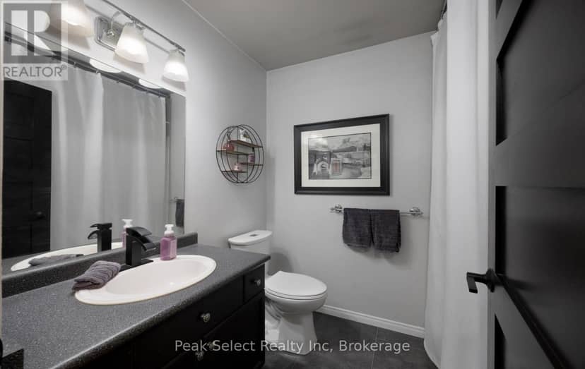 57 Parkhaven Crescent — photo 23 of 40