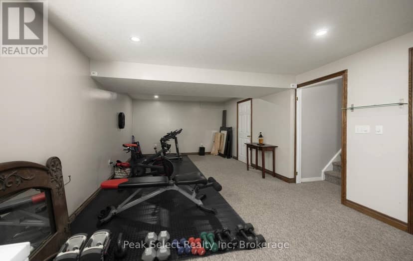 57 Parkhaven Crescent — photo 24 of 40