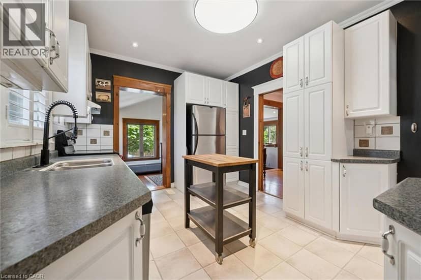81 ABERDEEN Road S — photo 17 of 40