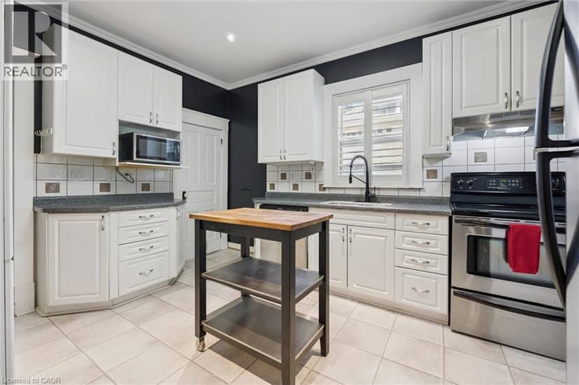 81 ABERDEEN Road S — photo 16 of 40