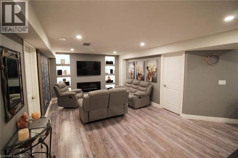 113 HALLIDAY Drive — photo 35 of 40