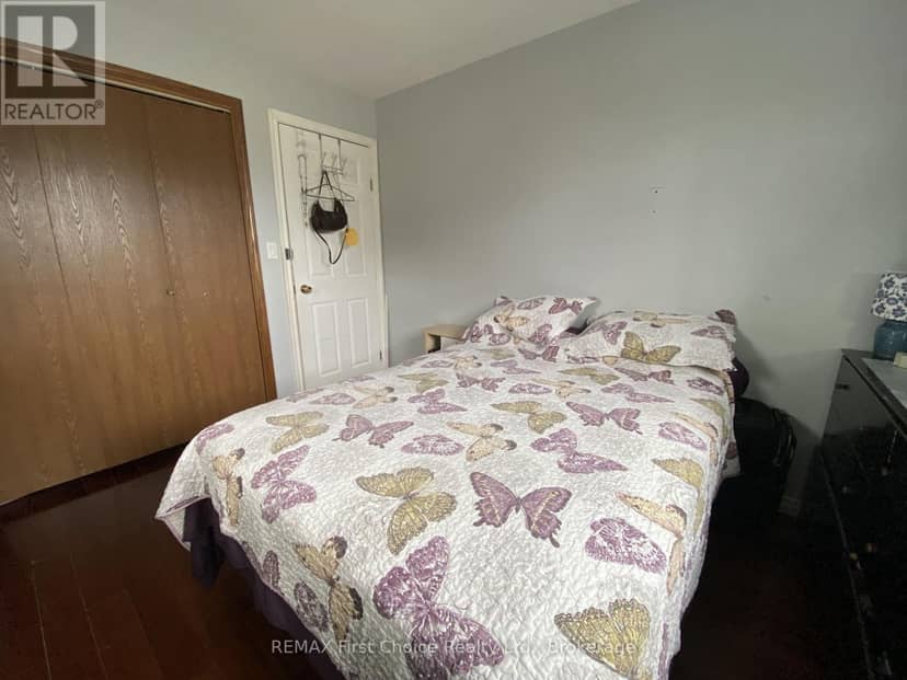 722 Catherine Street — photo 11 of 21