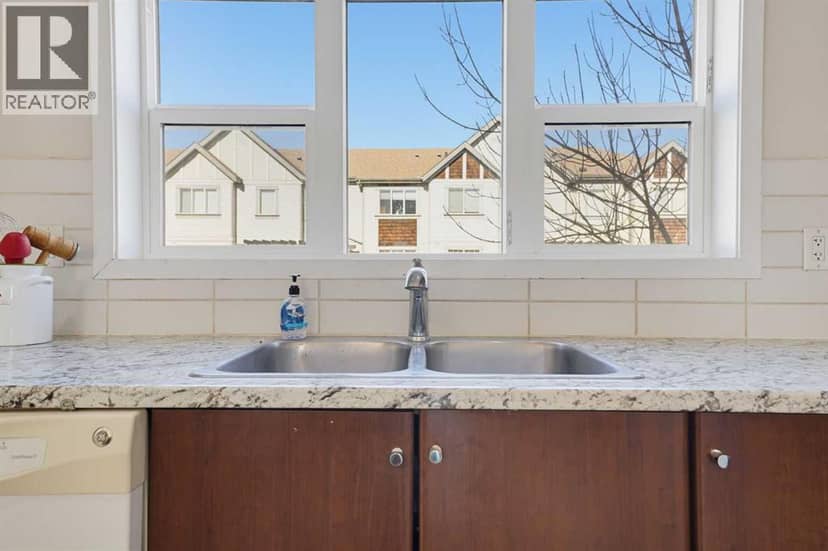 48 Copperstone Cove SE — photo 18 of 36