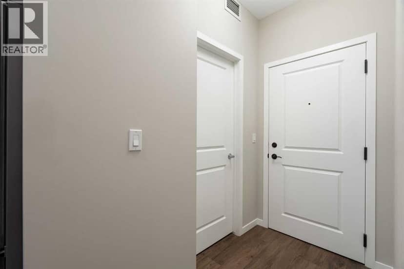 112, 30 Mahogany Mews SE, Calgary, photo 4