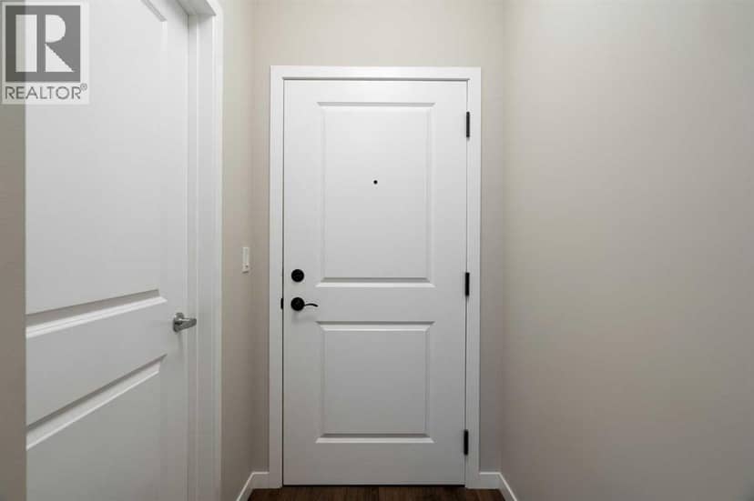 112, 30 Mahogany Mews SE, Calgary, photo 3