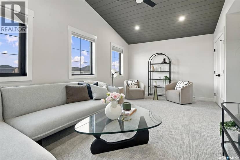310 Traeger MANOR — photo 22 of 31