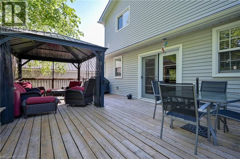 199 WINSTANLEY Street — photo 38 of 40