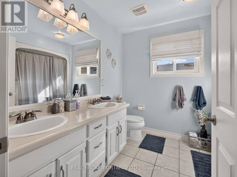 133 Leaside Drive — photo 22 of 40