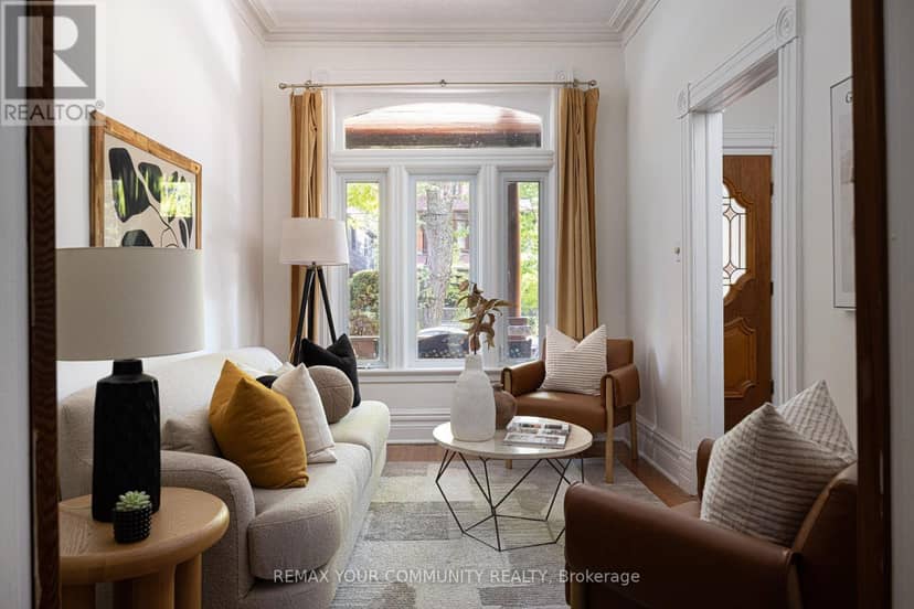200 Albany Avenue, Toronto, photo 3