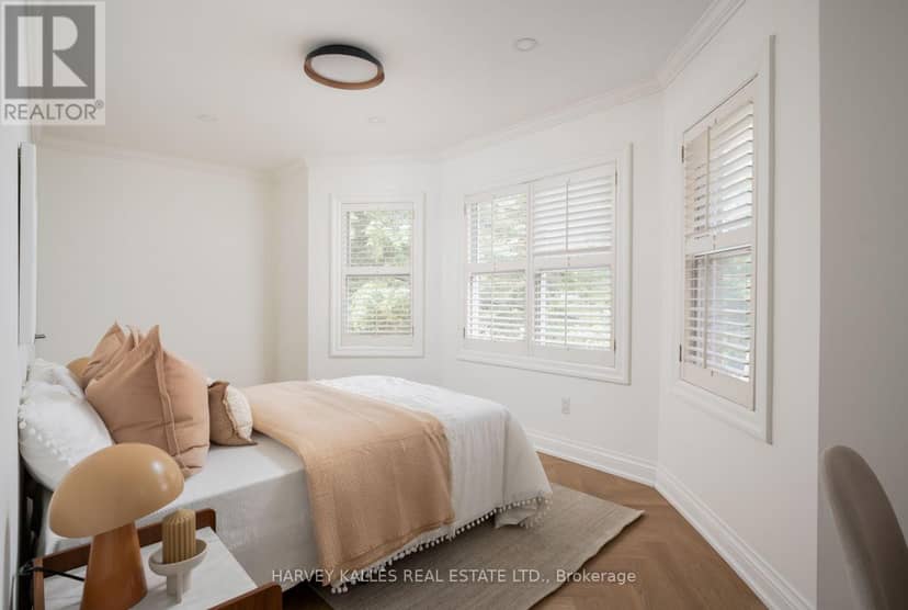 131 Rosewell Avenue — photo 15 of 18
