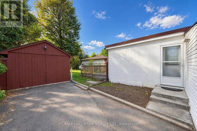 14 Saunders Road — photo 39 of 40