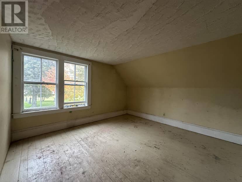 2090 Highway 1 — photo 20 of 30