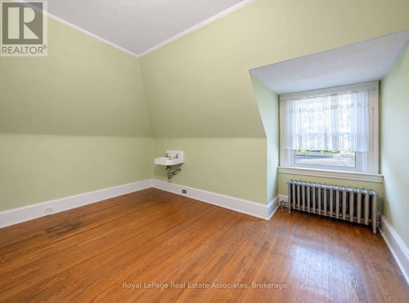 132 Close Avenue — photo 16 of 31