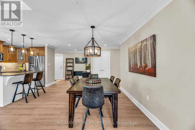 110 - 320 Sugarcreek Trail S — photo 18 of 40