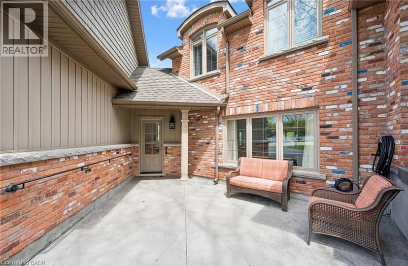 2073 MAPLEWOOD Road, St. Clements, photo 4