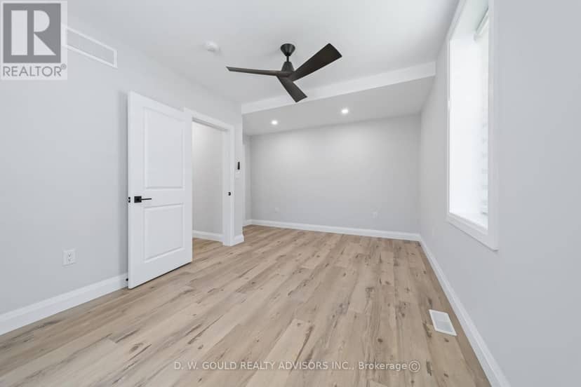 330 William Street — photo 33 of 40