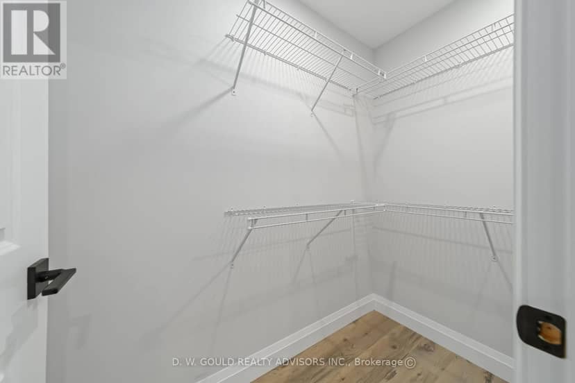 330 William Street — photo 40 of 40