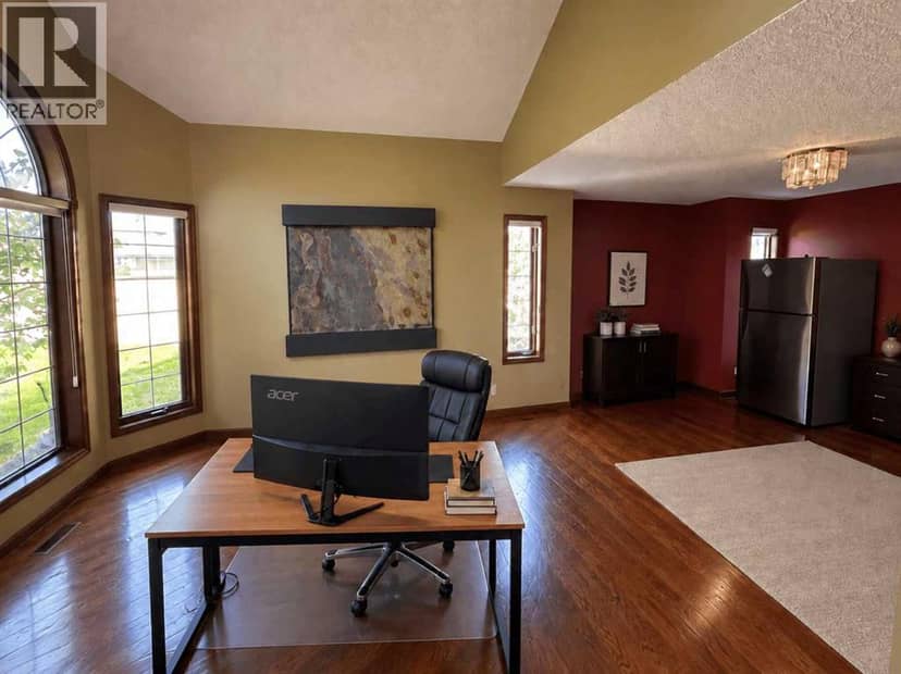 76 Valley Creek Crescent NW — photo 11 of 40