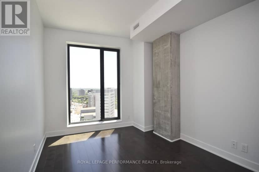2109 - 20 Daly Avenue — photo 17 of 33