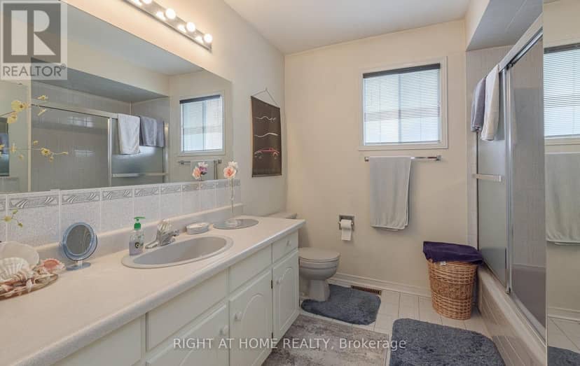 19 Western Skies Court — photo 15 of 38