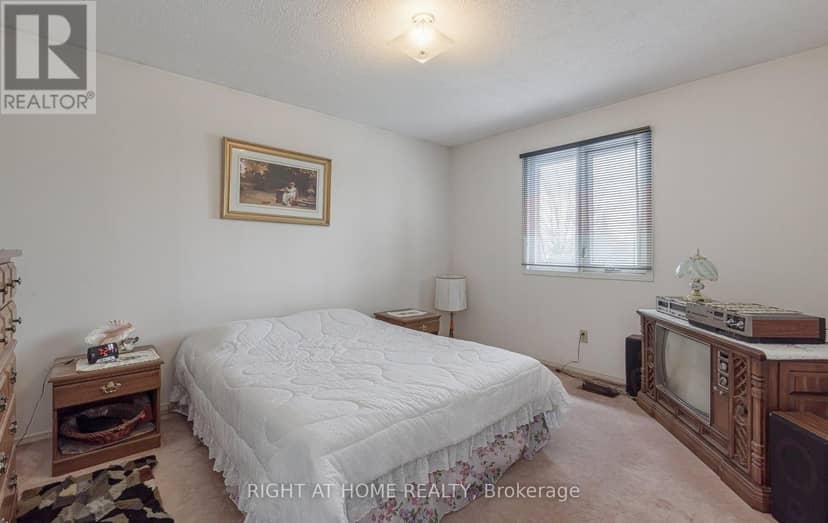 19 Western Skies Court — photo 16 of 38