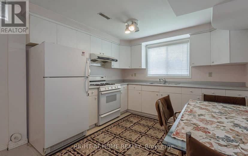 19 Western Skies Court — photo 25 of 38