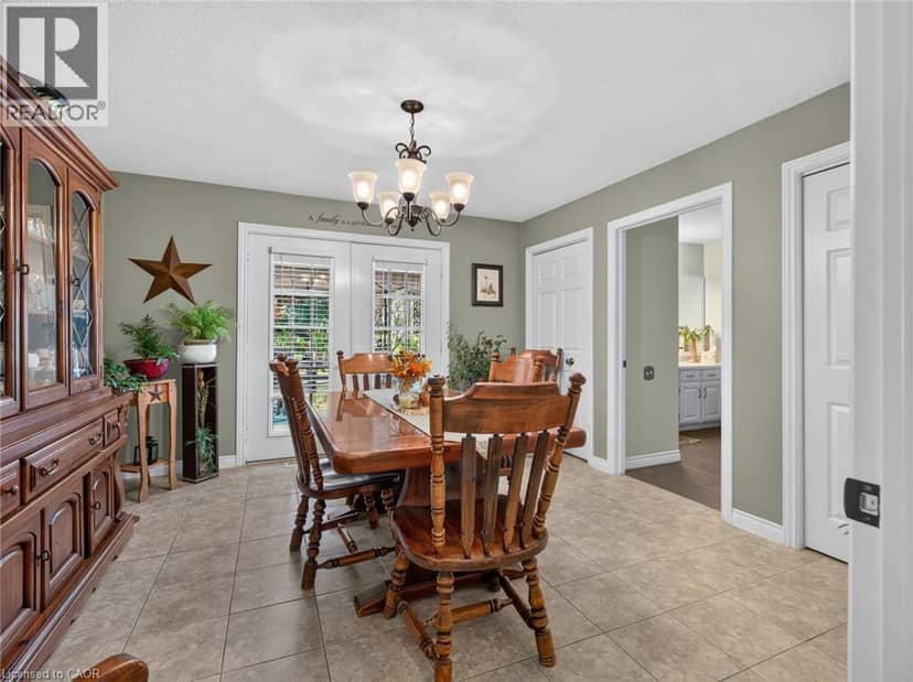 133 LEASIDE Drive — photo 10 of 40