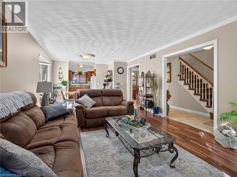 133 LEASIDE Drive — photo 13 of 40