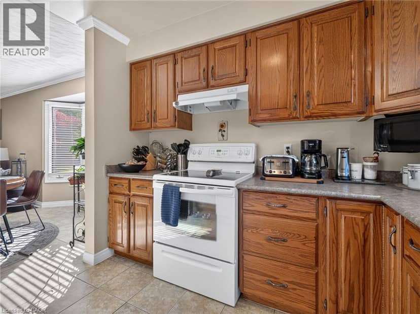 133 LEASIDE Drive — photo 16 of 40