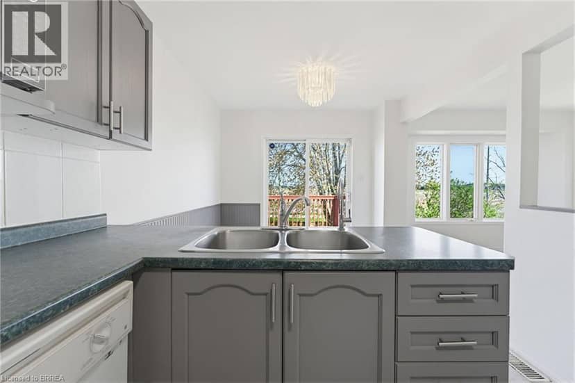 25 ANASTASIA Crescent — photo 14 of 40