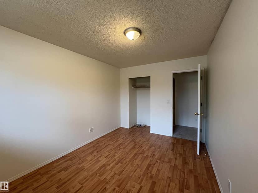 5731 144 AV NW — photo 14 of 19