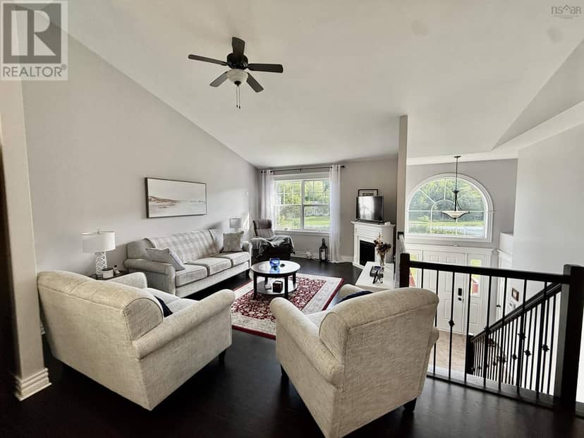 258 Heatherglen Drive, Beaver Bank, photo 5