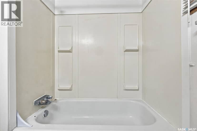 400 Cedar Meadow DRIVE — photo 12 of 19
