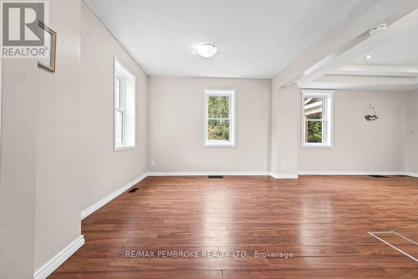 459 Somerset Street — photo 11 of 40