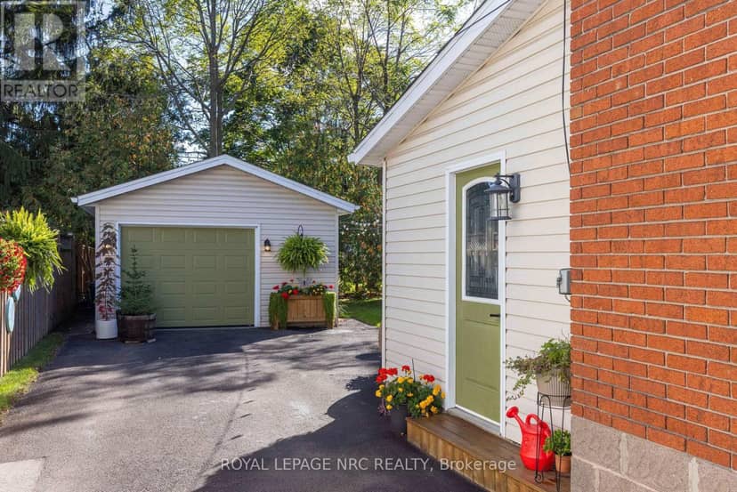 6496 Caswell Street, Niagara Falls, photo 2