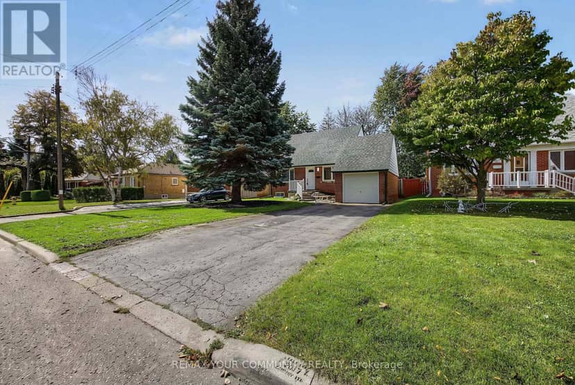 18 Robertsfield Crescent, Toronto, photo 4