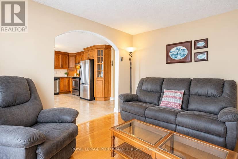 514 Catherine Street — photo 11 of 27