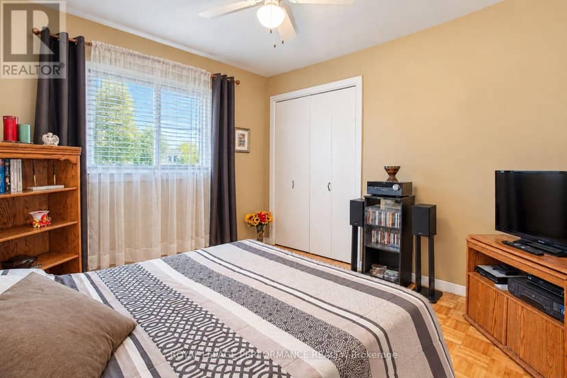 514 Catherine Street — photo 15 of 27