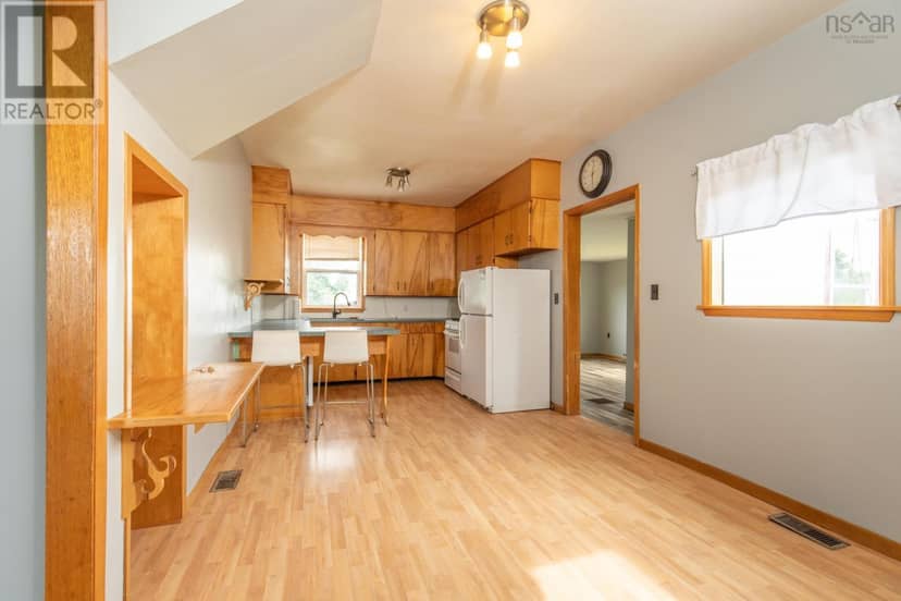 5347 Highway 1 — photo 12 of 40