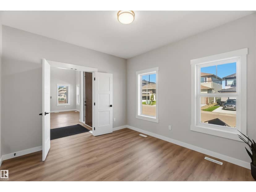 33 Harley WY — photo 28 of 40