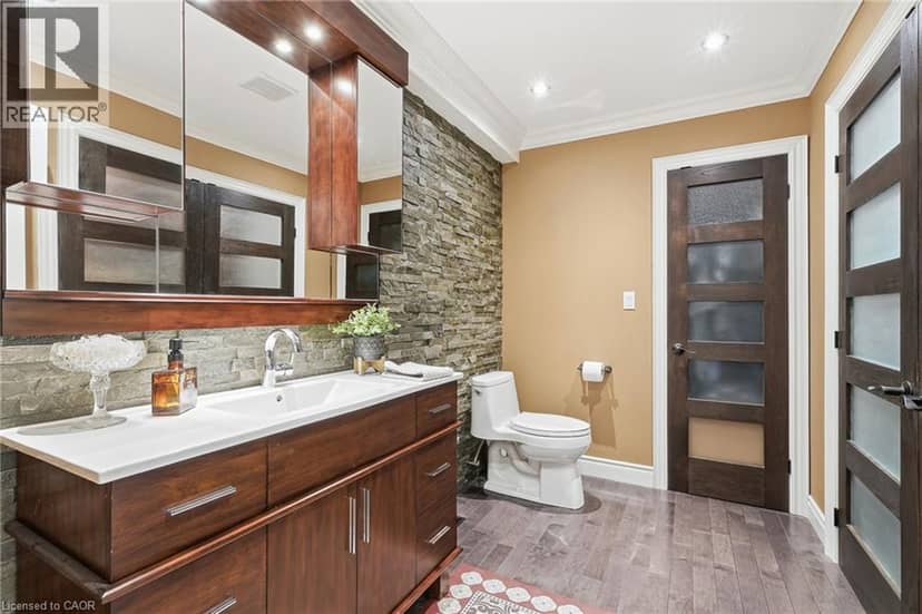 816 ALEXANDER Road — photo 18 of 40