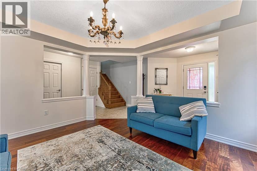 270 SPRINGVALLEY Crescent — photo 10 of 40