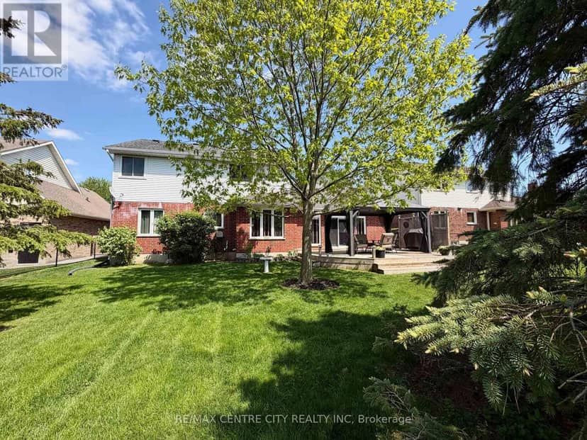 31 Cavanaugh Crescent — photo 7 of 40