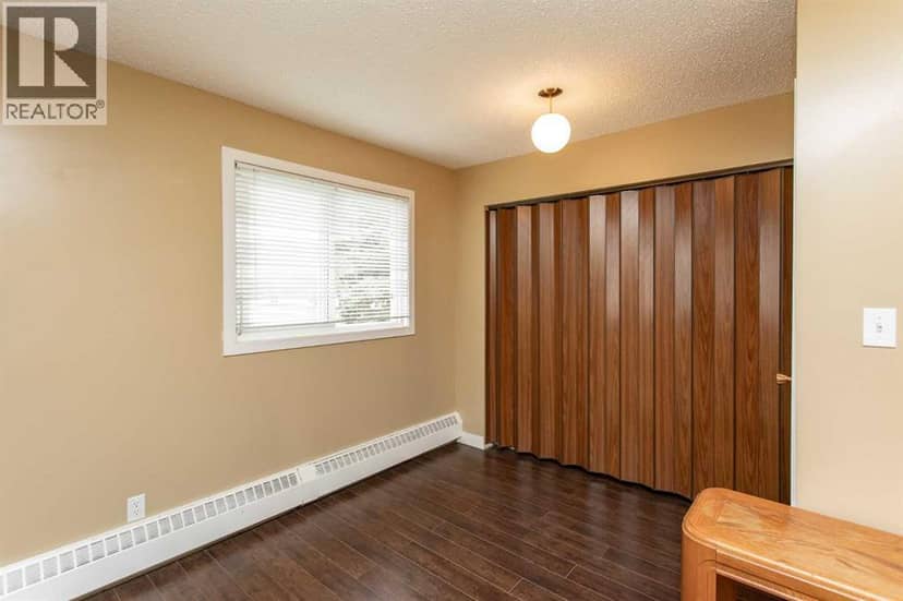 201, 49 Bennett Street — photo 11 of 22