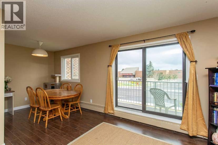 201, 49 Bennett Street, Red Deer, photo 4