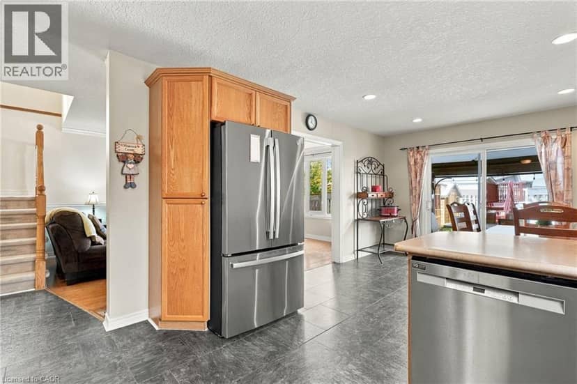 99 STIEFELMEYER Crescent — photo 15 of 40