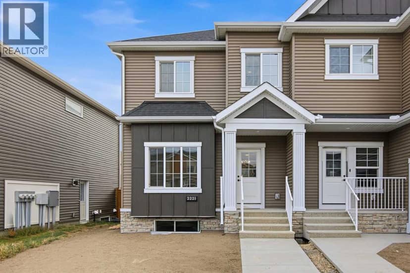 2221 Bayview Drive SW, Airdrie