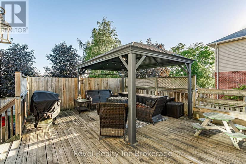 53 Applewood Street — photo 36 of 40