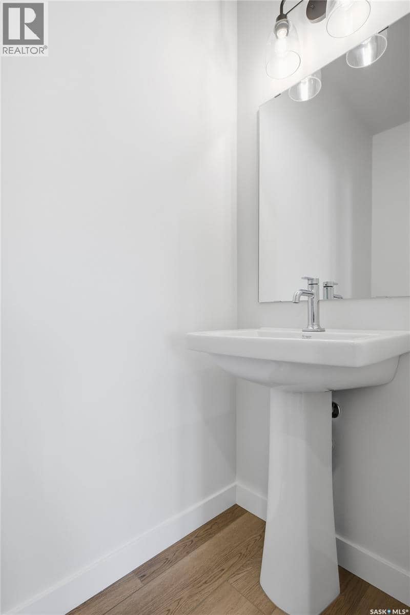 442 Cockcroft PLACE — photo 4 of 30