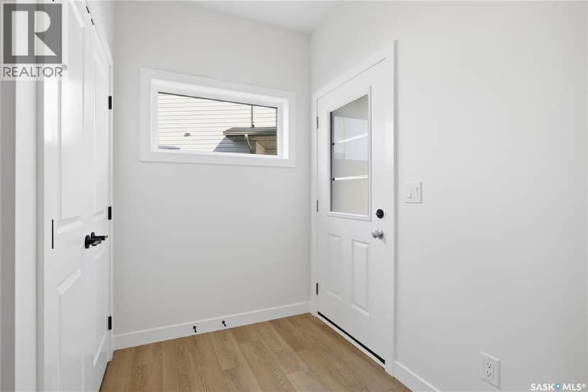 442 Cockcroft PLACE — photo 2 of 30